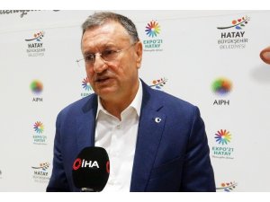 Hatayspor Onursal Başkanı Savaş: "Türk bir teknik direktör ile görüşüyoruz"