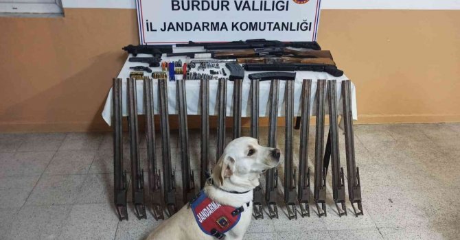 Evde tabanca ve tüfek imalatına jandarma baskını