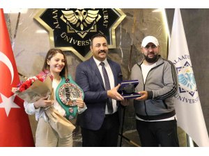 Türkiye’nin ilk WBC Kadın Şampiyonu Çetin, Dünya Şampiyonu Serrona’ya meydan okudu