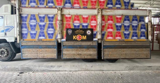 Adana’da 9 milyon 450 bin kaçak makaron ele geçirildi