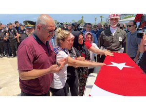 Hataylı şehit son yolculuğuna uğurlanıyor