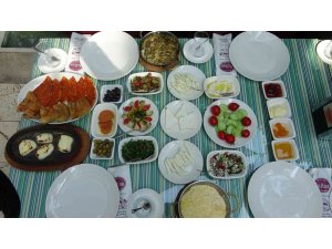 Gastronomi kenti Hatay’da kahvaltı çeşitleri tanıtıldı