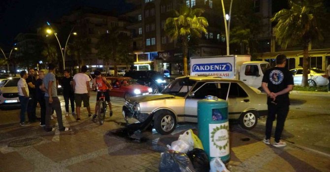 Babasının otomobilini kaçıran 16 yaşındaki gencin kız arkadaşıyla kaçamağı hastanede bitti