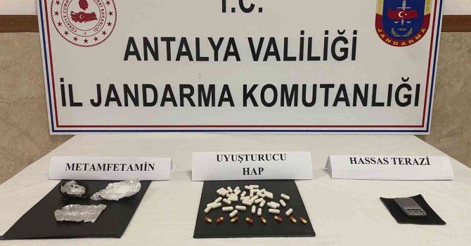 Jandarmadan uyuşturucu tacirlerine operasyon