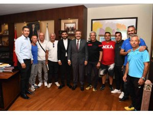 Çukurova Belediyesi, tenis eğitimlerine başlıyor