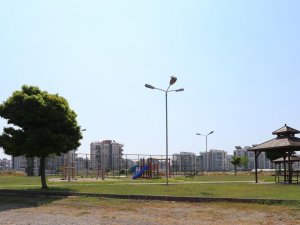 Kepez’in parkları yenileniyor