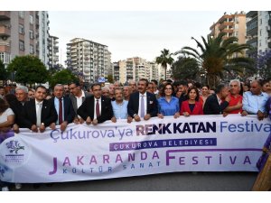Adana’da jakaranda coşkusu