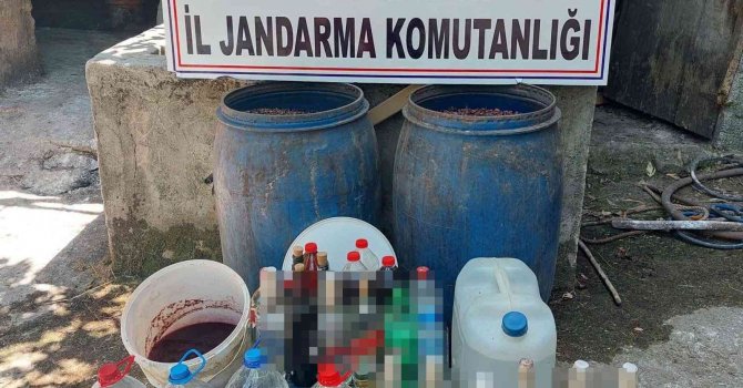 Hatay’da 260 litre kaçak içki ele geçirildi
