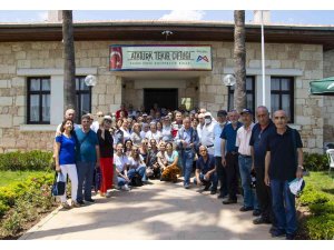 Emekliler Gazi Çiftliğinde bir araya geldi