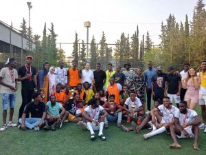 Akdenizli Afrikalılar futbol turnuvasında ter döktü