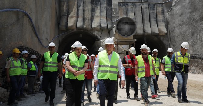 Böcek, “Varsak-Otogar güzergâhı Temmuz sonu açılacak”