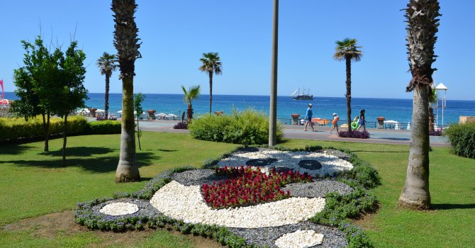 Alanya çiçek açtı