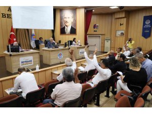 Akdeniz Belediye Meclisinden Gaziantep’e ‘evet’, Diyarbakır’a ‘hayır’