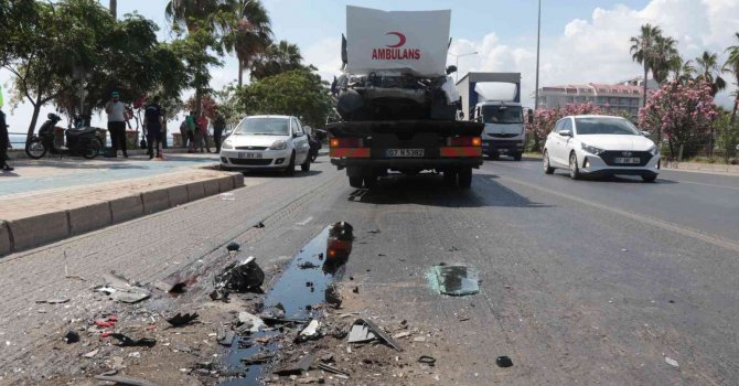 Modifiye araç fuarına gelen genç trafik kazasında hayatını kaybetti