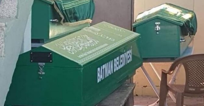 Polis memuru öldürdüğü eşi ve oğluyla yan yana toprağa verildi