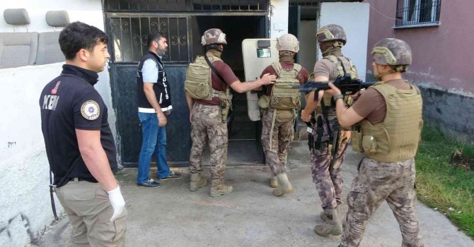 Osmaniye’de torbacı operasyonu: 7 gözaltı