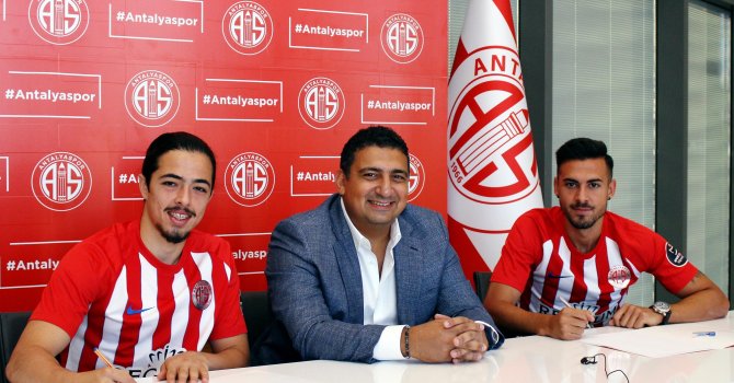 Antalyaspor’da 2 imza birden