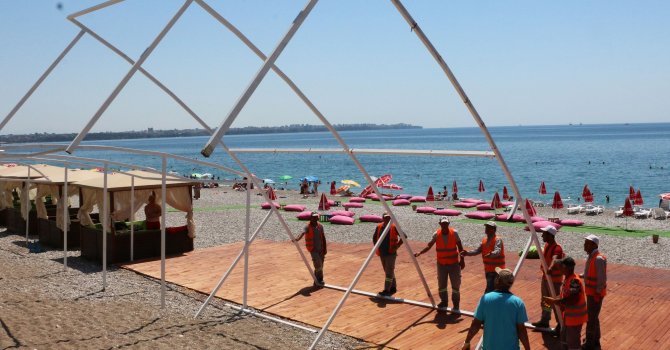 Konyaaltı Sahili’nde işgallere geçit yok