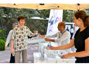 Mersin Büyükşehir Belediyesi, YKS’ye giren öğrencilerin heyecanına ortak oldu