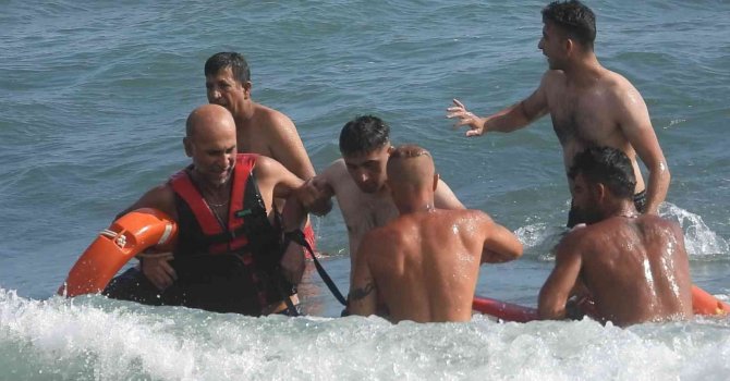 Uyarıları dinlemediler boğulma tehlikesi geçirdiler