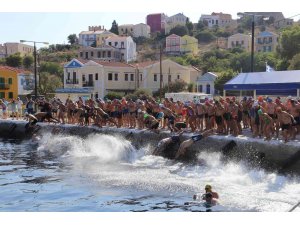 Meis Adası’ndan dostluğa kulaç atacaklar