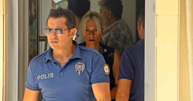 Kuyumcuyu soymak istedi, sert kayaya çarptı