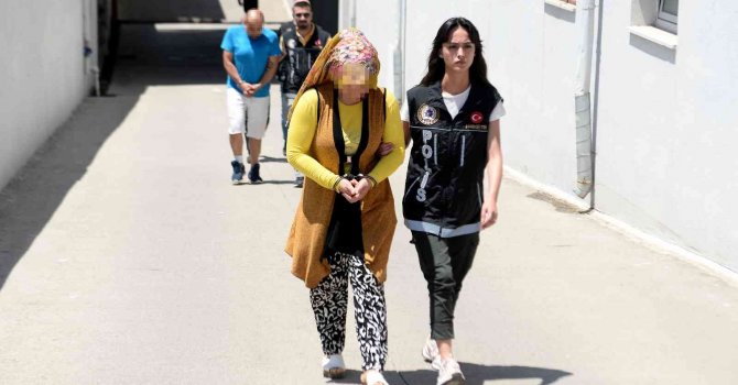 Kadının iç çamaşırından 200 gram metamfetamin çıktı