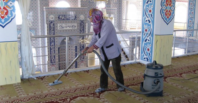 Kepez’in camileri pırıl pırıl