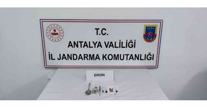 Gazipaşa’da uyuşturucudan aranan şahıs yakalandı