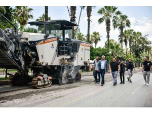 Karalar: "Bozuk yol kalmayacak"