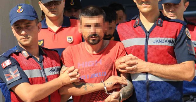 Katil, cenazeye katılmayan komşu çıktı