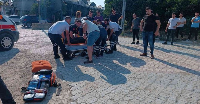 Hatay’da iki motosiklet çarpıştı: 3 yaralı