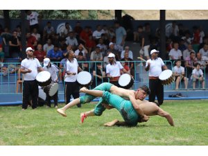 Türkiye Güreş Şampiyonası Dulkadiroğlu’nda başladı