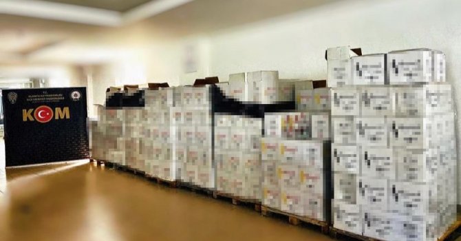 Alanya’da 5 bin 236 şişe kaçak içki ele geçirildi