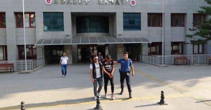 Manavgat’ta silahlı yağma suçundan 2 tutuklama