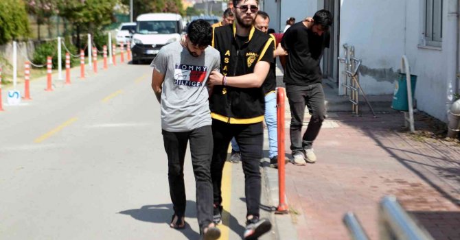 Hükümlünün evinden otomatik tabanca çıktı