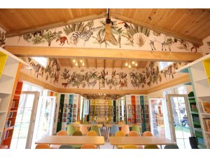 Kent ormanı kütüphanesi kapılarını açtı