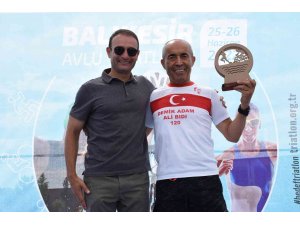 Şampiyon gönülleri de fethetti