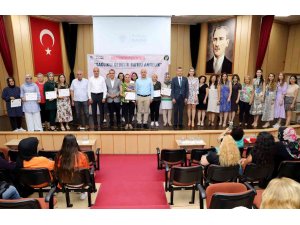 Kadın Sağlığı ve Gebelik Eğitimini tamamlayan anneler sertifikalarını aldı