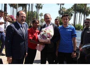 Gençlik ve Spor Bakanı Kasapoğlu Mersin’de