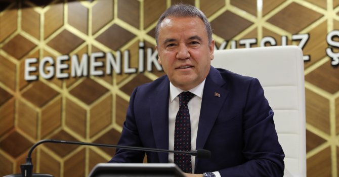 Başkan Böcek’ten 15 Temmuz’da ücretsiz ulaşım müjdesi