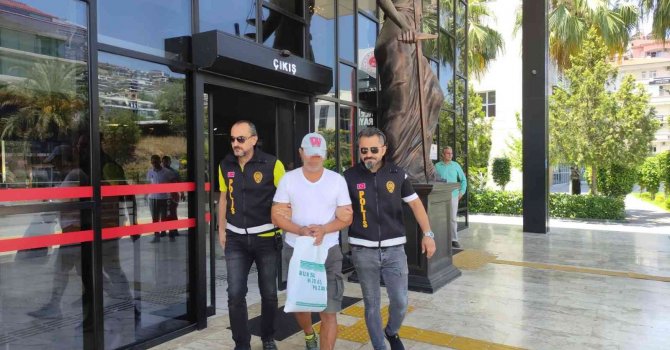 Kasten öldürme suçundan aranan firari Alanya’da yakalandı