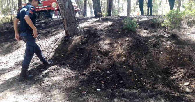 Antalya’da ormanlık alanda çıkan yangında kibrit kutuları bulundu