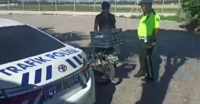 Motosikleti ayağıyla süren şahsa ceza yağdı