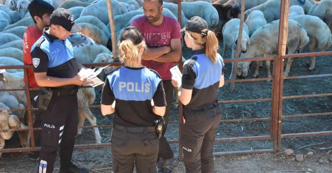 Mersin’de hayvan satıcıları dolandırıcılara karşı bilgilendiriliyor