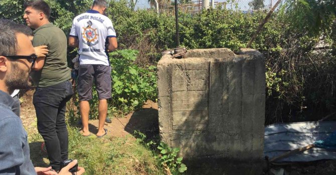 Tarlaya su gelmeyince sulama borusunda ceset bulundu