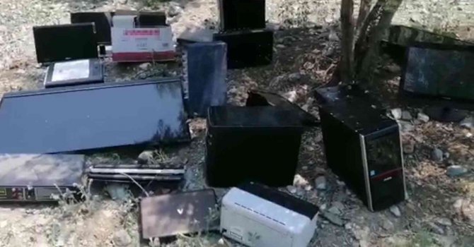 Okuldan çalınan elektronik eşyalar okul bahçesinin yanında bulundu