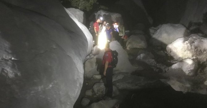 Yolunu kaybeden 3 kişi jandarma tarafından kurtarıldı