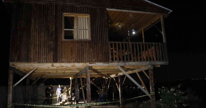 Adana’da akrabalar arasındaki silahlı kavga kanlı bitti: 1 ölü, 1 yaralı