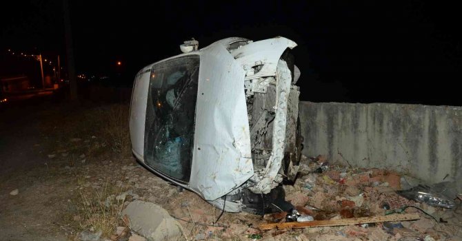 Kulübeye çarpan araç takla attı: 1 yaralı